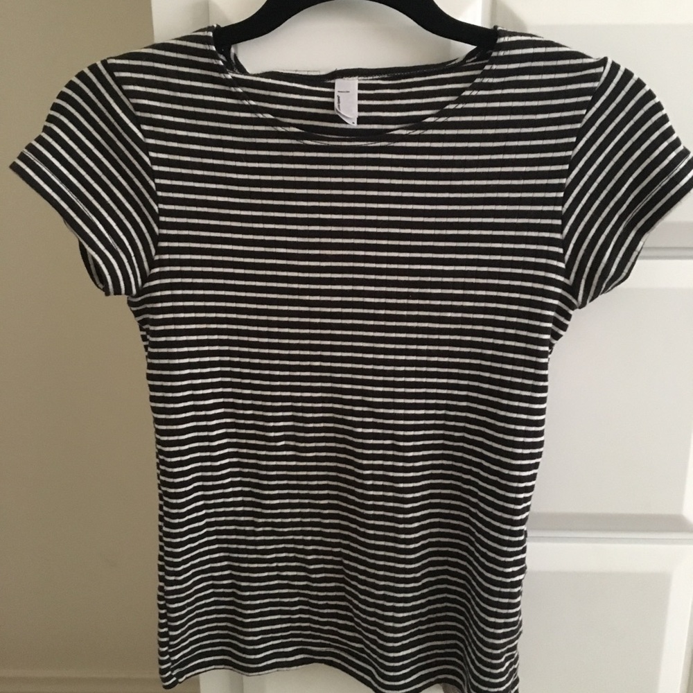 black & white striped t shirt